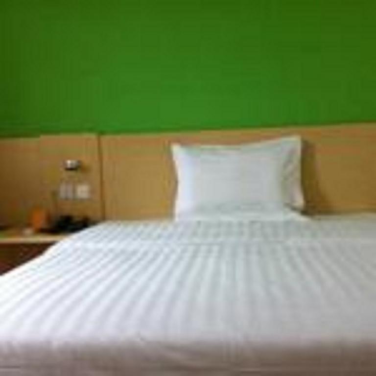 7Days Inn Shenzhen Shajing Shiming Square Exteriör bild