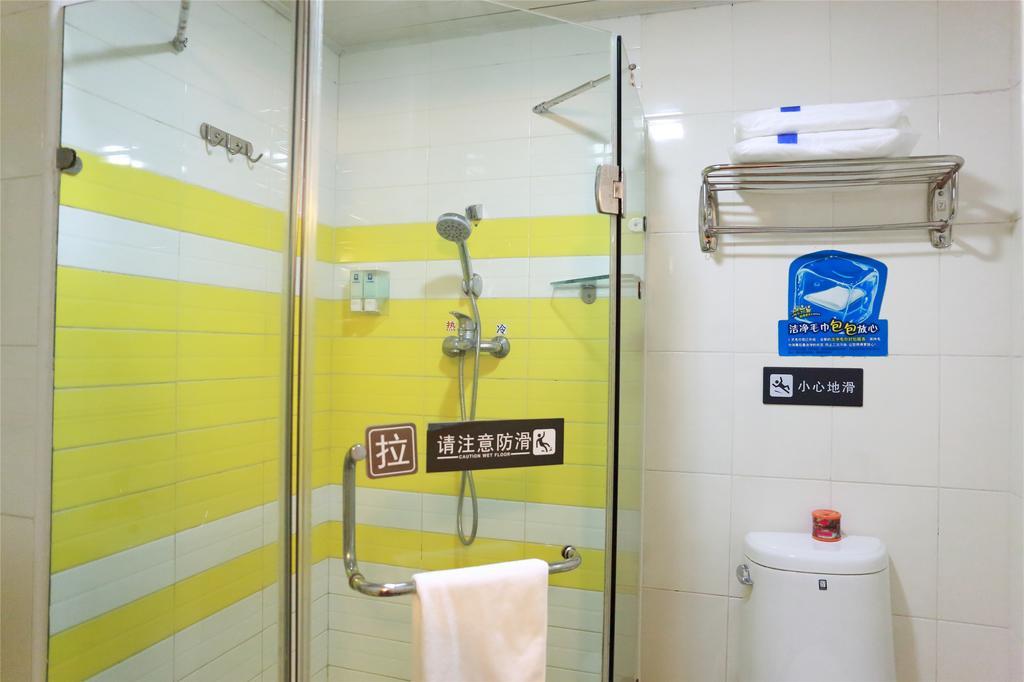 7Days Inn Shenzhen Shajing Shiming Square Exteriör bild