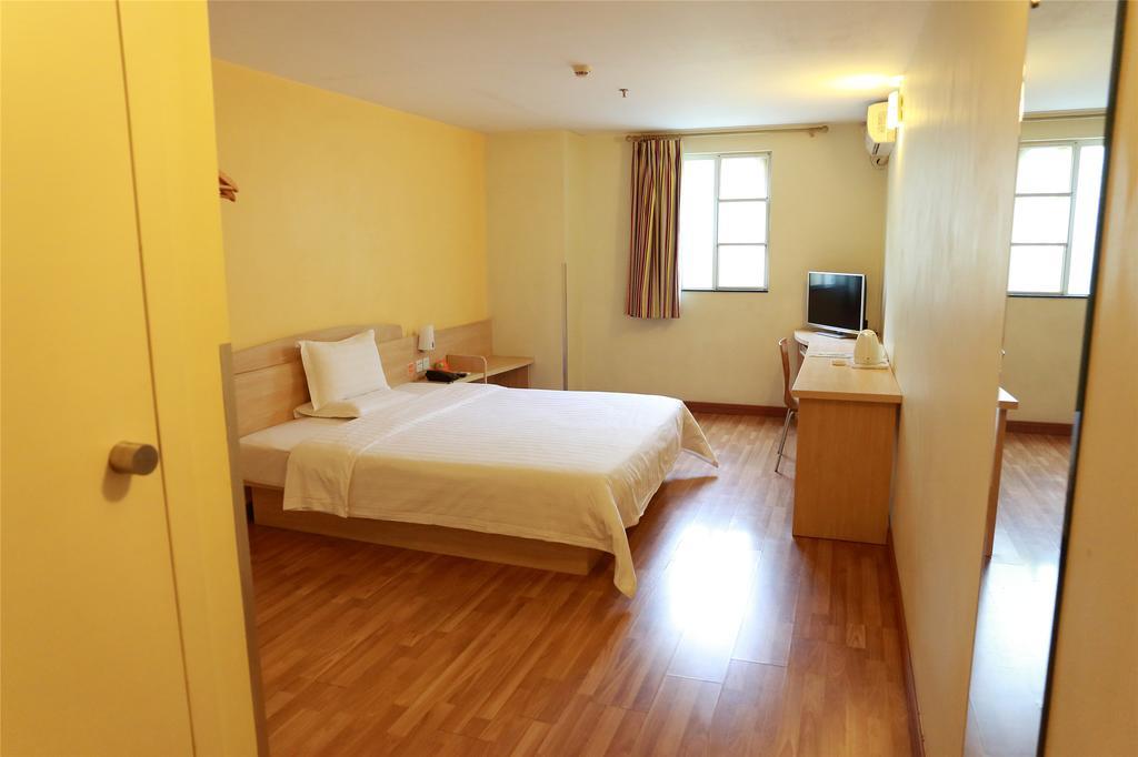 7Days Inn Shenzhen Shajing Shiming Square Exteriör bild
